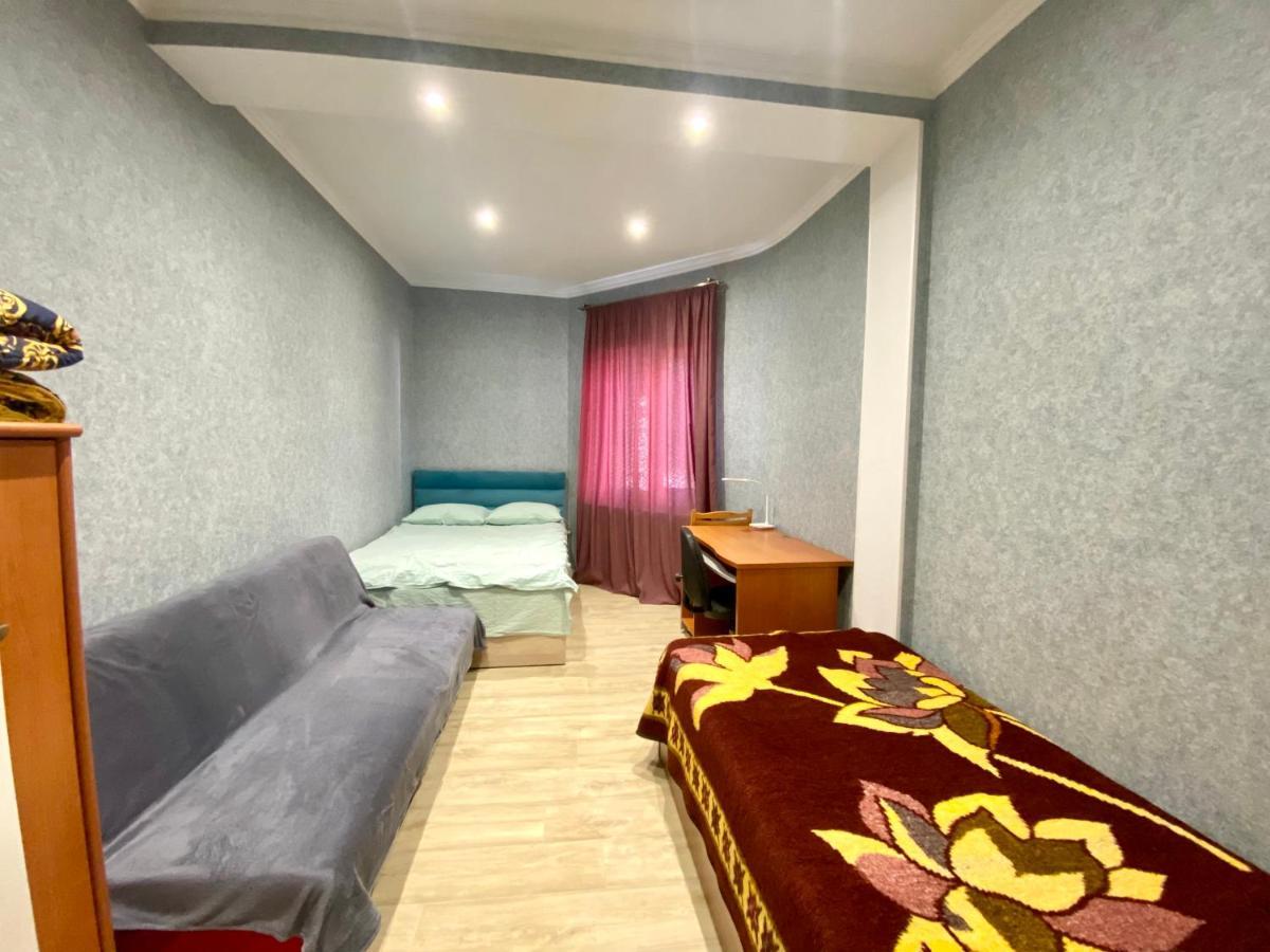 Spacious Dinamo Apartment Tbilisi ภายนอก รูปภาพ